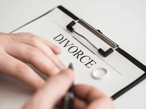 Divorce Lawyer